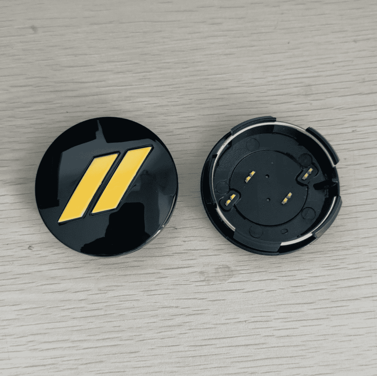 4x 63mm Nabendeckel für Dodge