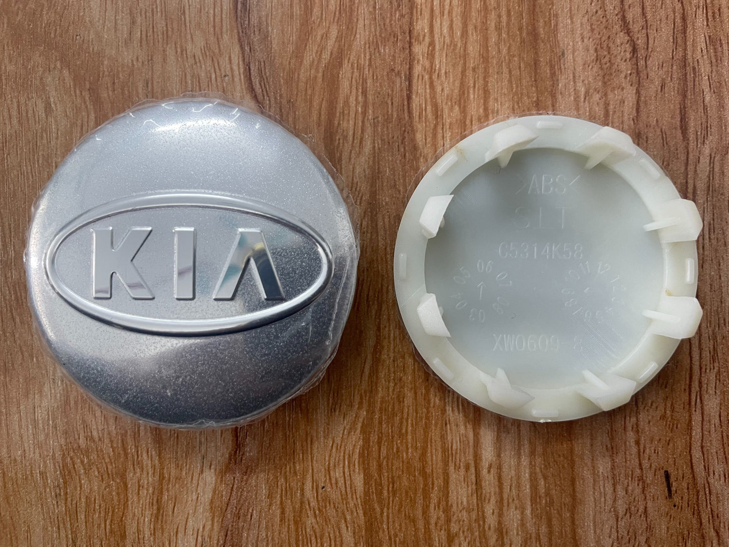 4x 58mm Nabendeckel für Kia