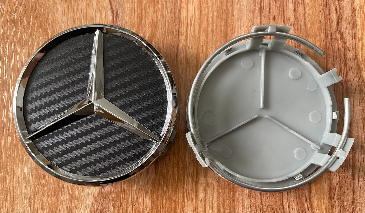 4x 75mm Nabendeckel für Mercedes - Benz Schwarz Carbon-Look